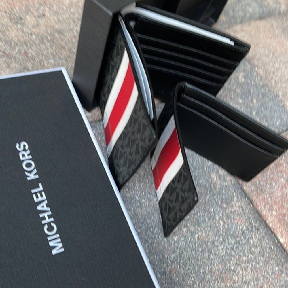 Michael Kors Boxed Signature 3 in 1 Bifold Wallet In Black / Flame Red - Picture 7 of 16